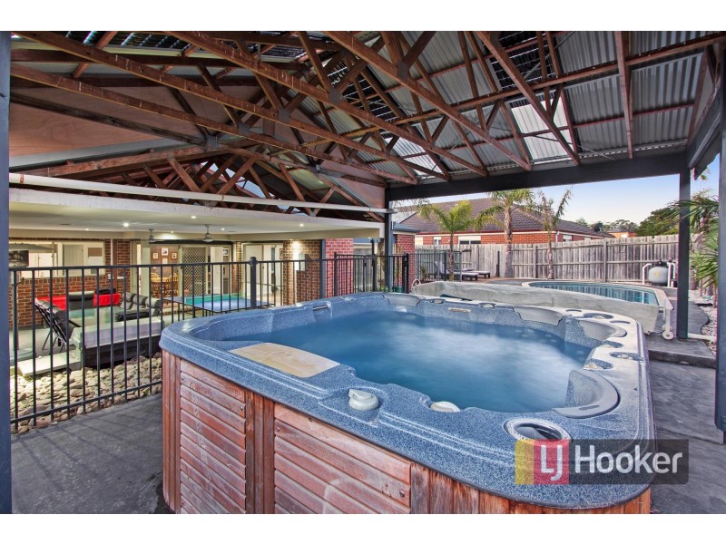 6 Kingsley Court, Lynbrook VIC 3975