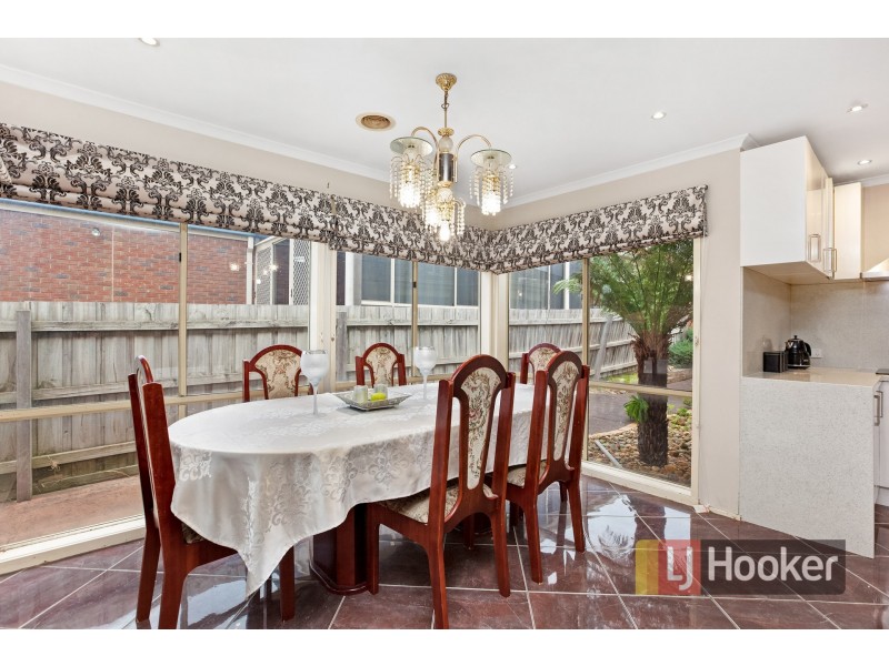 10 Rendell Place, Hampton Park VIC 3976