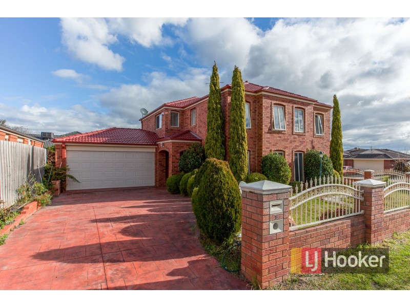8 Oliver Court, Narre Warren South VIC 3805
