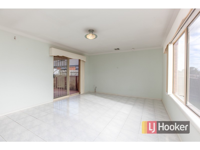 8 Oliver Court, Narre Warren South VIC 3805