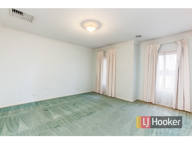 8 Oliver Court, Narre Warren South VIC 3805