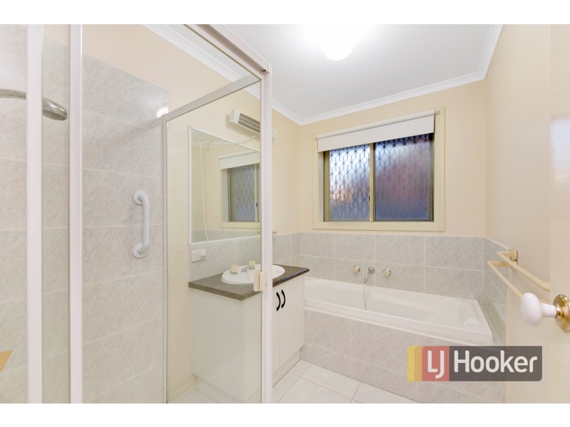 1/22 Wall Street, Noble Park VIC 3174