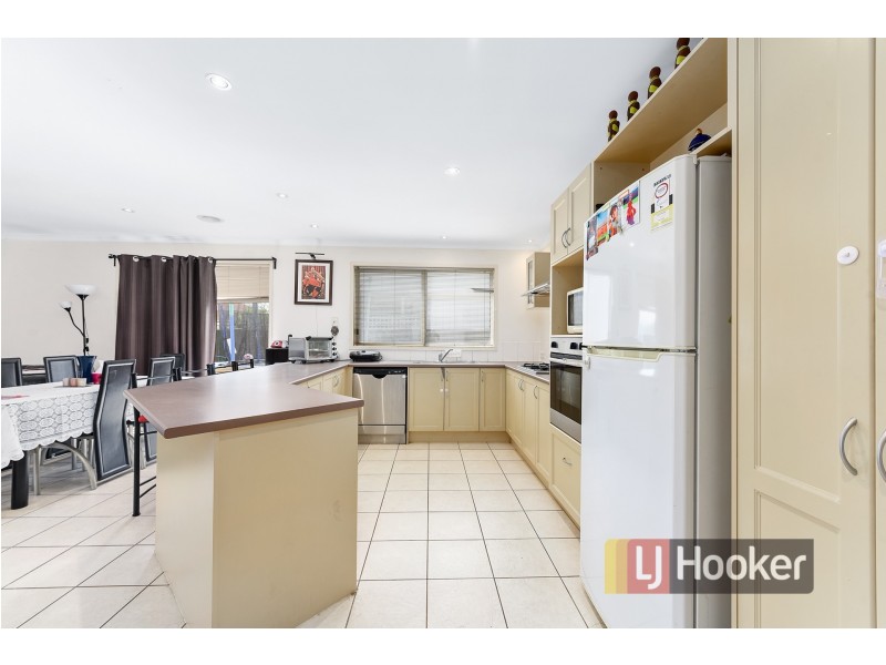 2 Shay Close, Narre Warren South VIC 3805