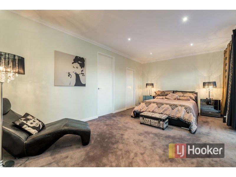 63-65 Churchill Park Drive, Endeavour Hills VIC 3802