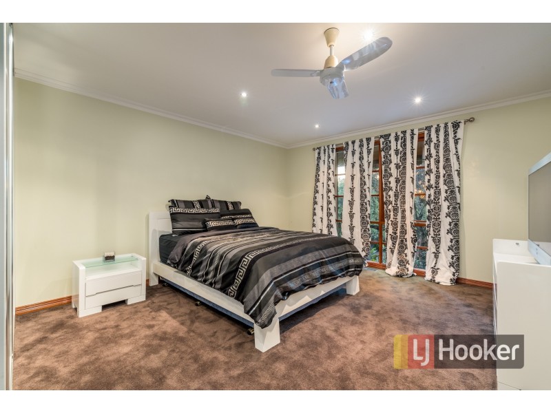 63-65 Churchill Park Drive, Endeavour Hills VIC 3802