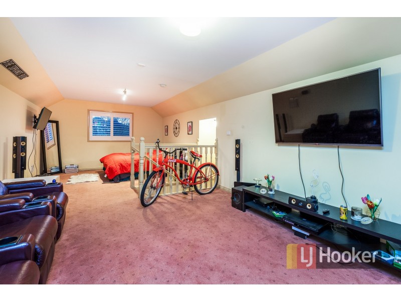 18 Grenfell Rise, Narre Warren South VIC 3805