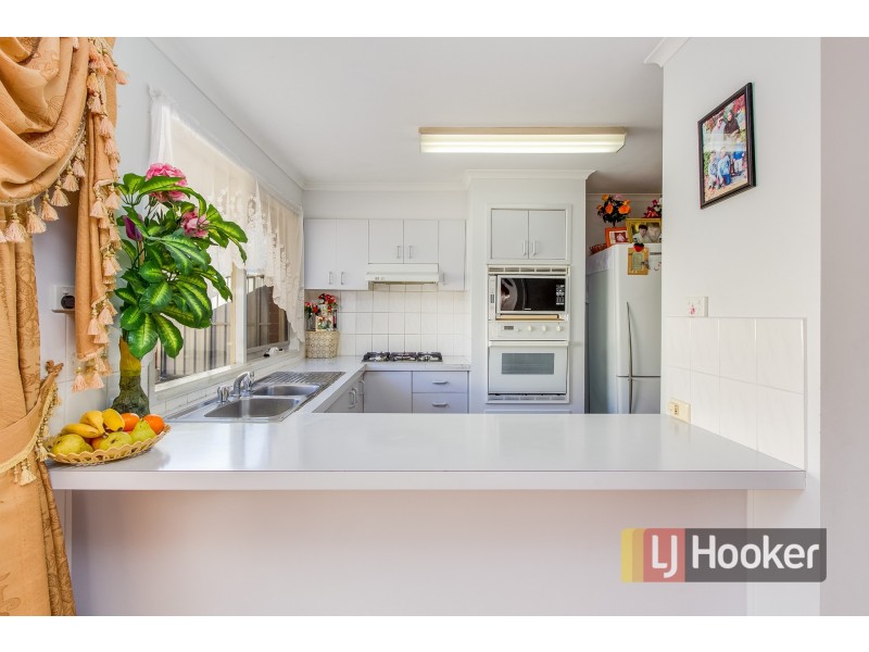 17 James Wyman Place, Hampton Park VIC 3976