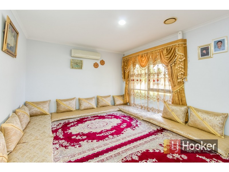 17 James Wyman Place, Hampton Park VIC 3976