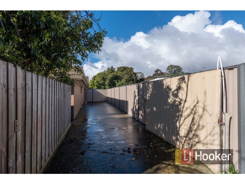 16 Somerville Road, Hampton Park VIC 3976