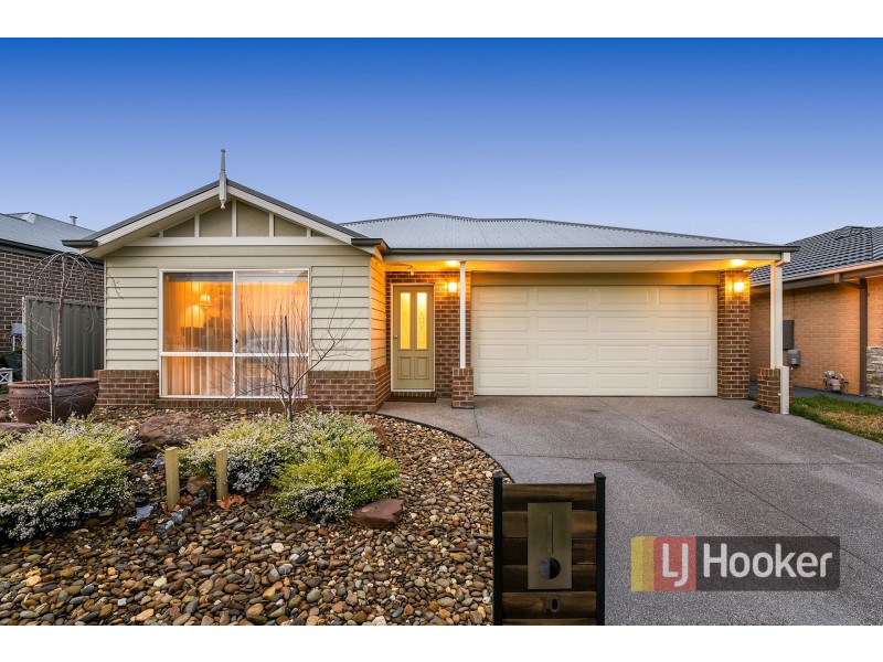 10 Hewitt Street, Cranbourne East VIC 3977