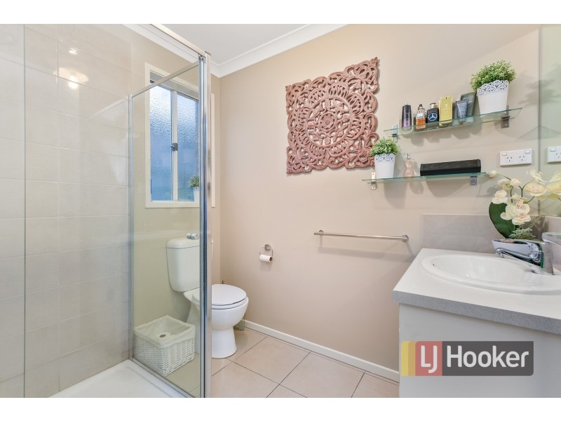 10 Hewitt Street, Cranbourne East VIC 3977