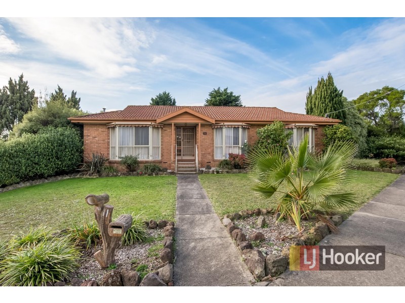 11 Kerrison Drive, Hampton Park VIC 3976