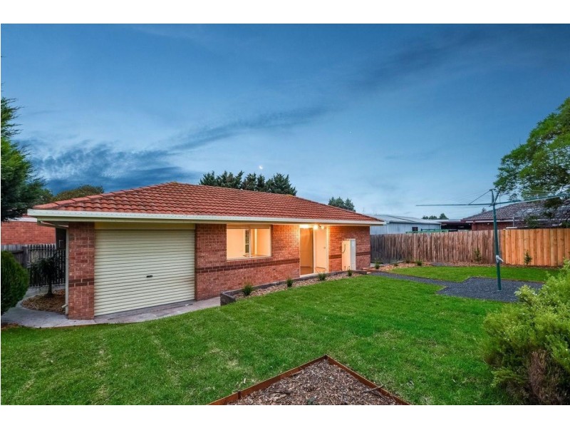 9 Eclipse Court, Hampton Park VIC 3976