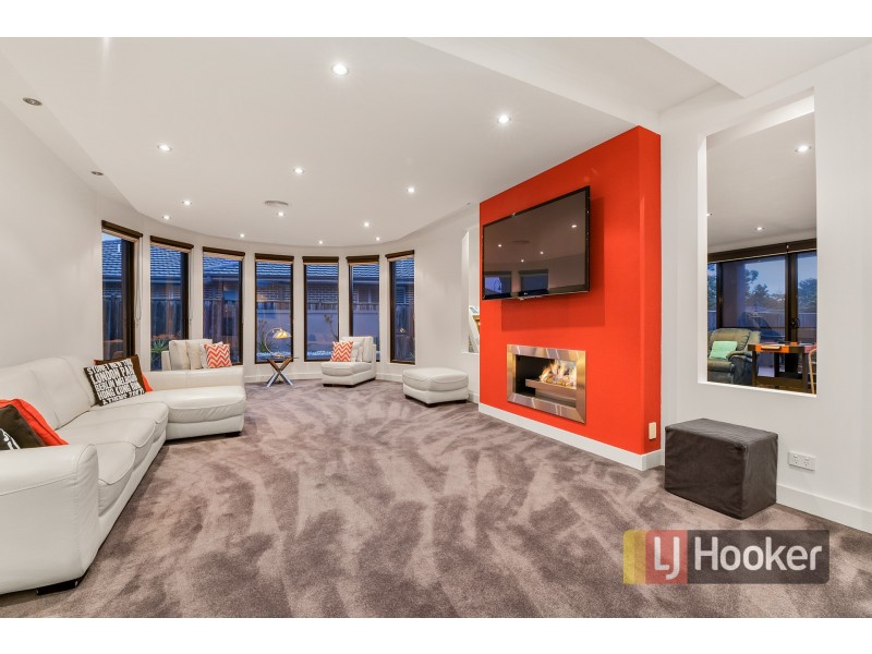 31 Rose Garden Court, Narre Warren North VIC 3804