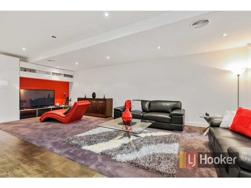 31 Rose Garden Court, Narre Warren North VIC 3804