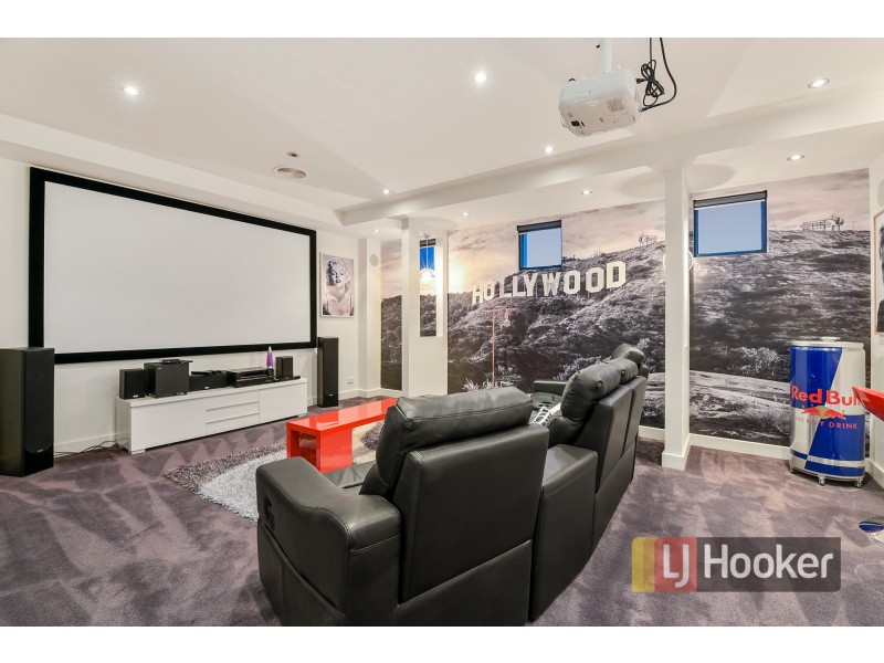 31 Rose Garden Court, Narre Warren North VIC 3804