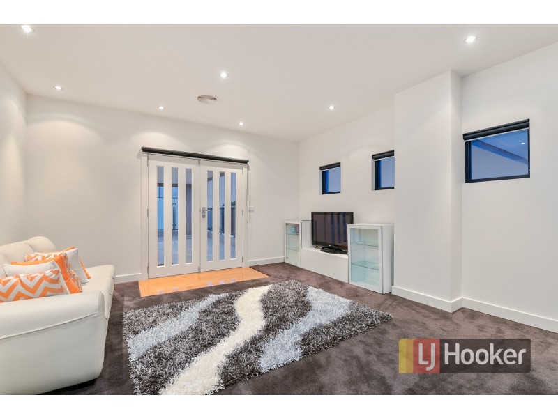 31 Rose Garden Court, Narre Warren North VIC 3804