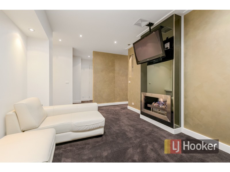 31 Rose Garden Court, Narre Warren North VIC 3804