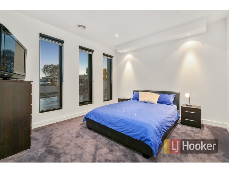 31 Rose Garden Court, Narre Warren North VIC 3804