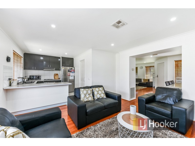 10 Edgewood Close, Narre Warren South VIC 3805