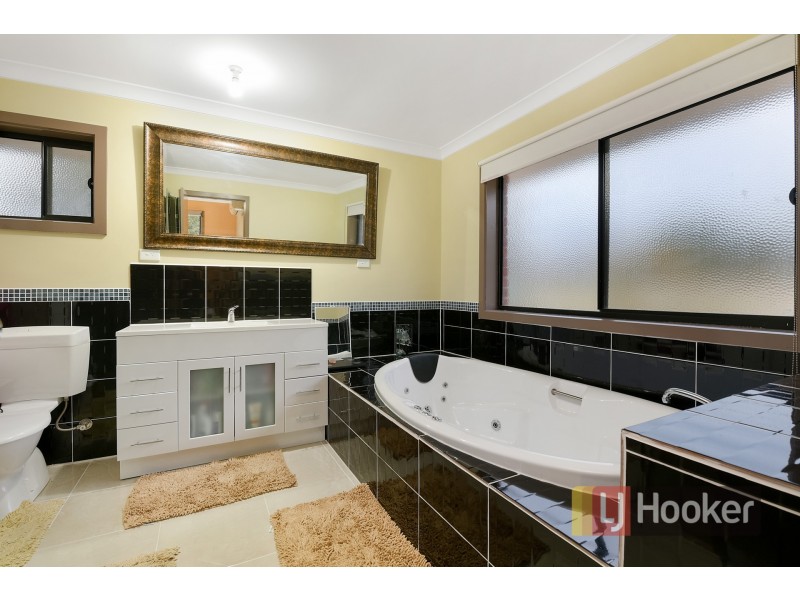 12 Kooyong Close, Hampton Park VIC 3976