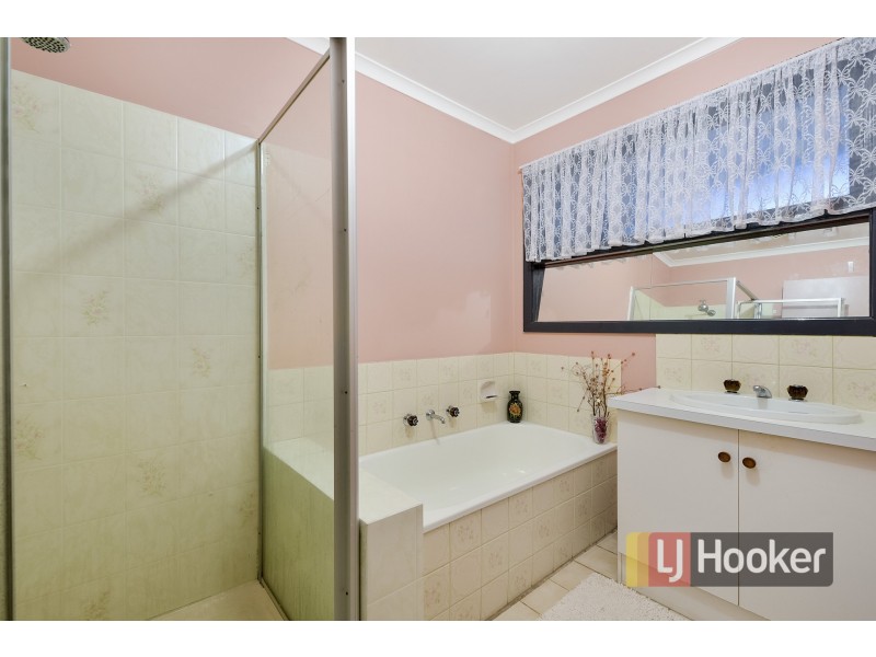 12 Kooyong Close, Hampton Park VIC 3976