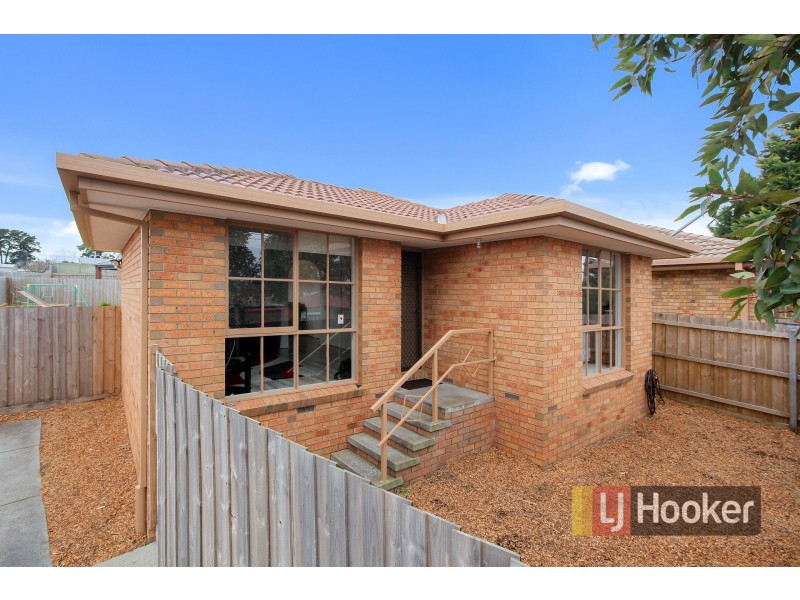 131 Warana Drive, Hampton Park VIC 3976