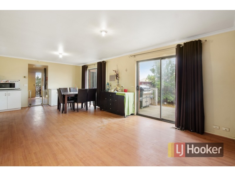 9 Sunset Place, Hampton Park VIC 3976