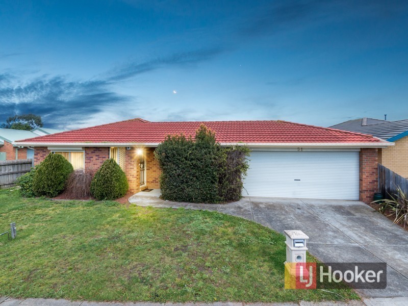 51 Raisell Road, Cranbourne West VIC 3977
