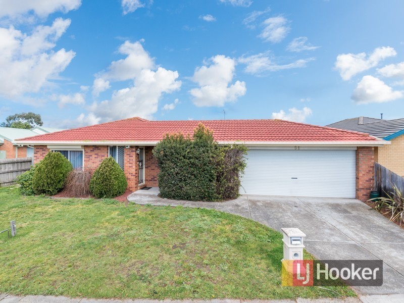 51 Raisell Road, Cranbourne West VIC 3977