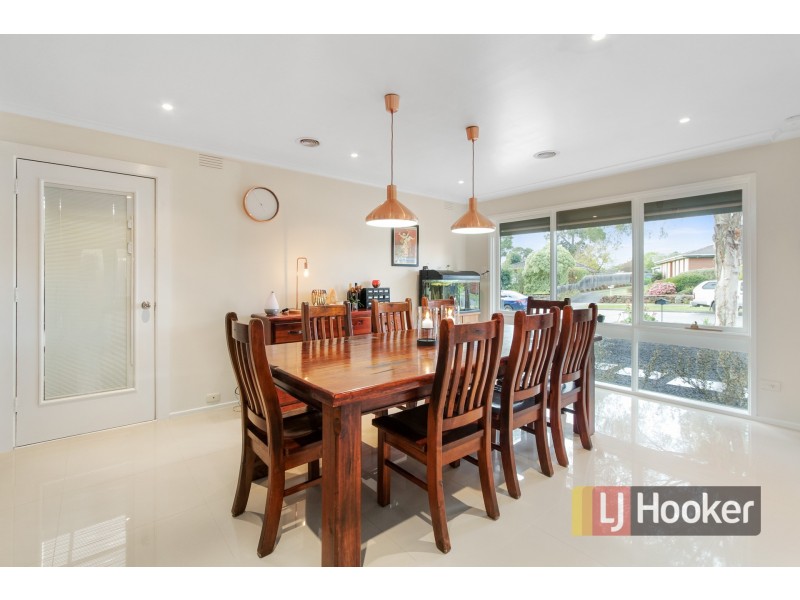 118 Sweeney Drive, Narre Warren VIC 3805