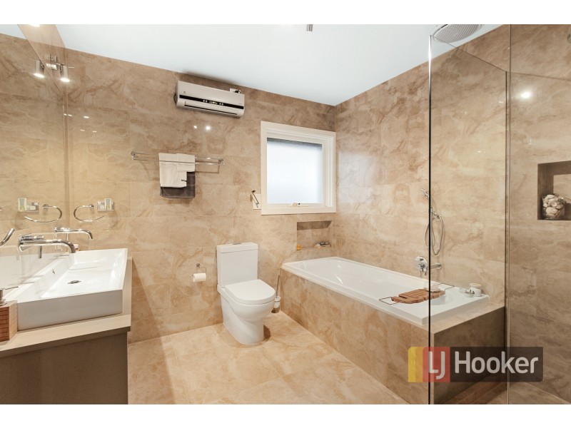 118 Sweeney Drive, Narre Warren VIC 3805