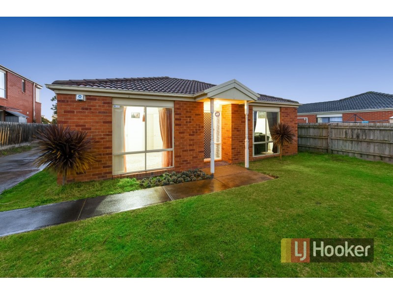 11 Horton Drive, Hampton Park VIC 3976