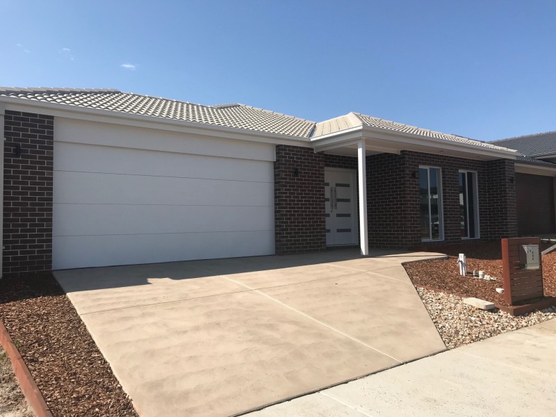 24. Gossamer Way, Narre Warren South VIC 3805