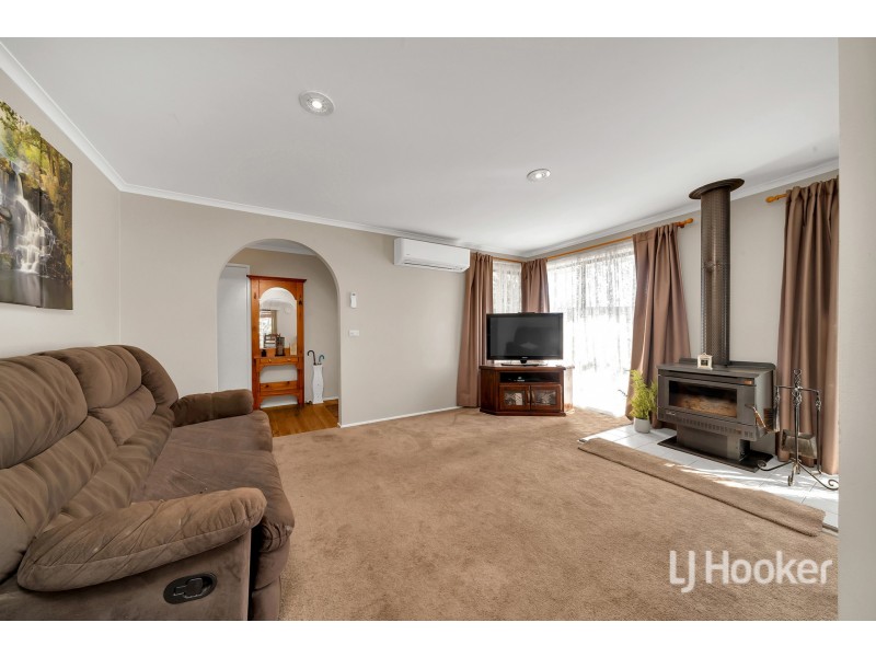 11 Medinah Rise, Hampton Park VIC 3976