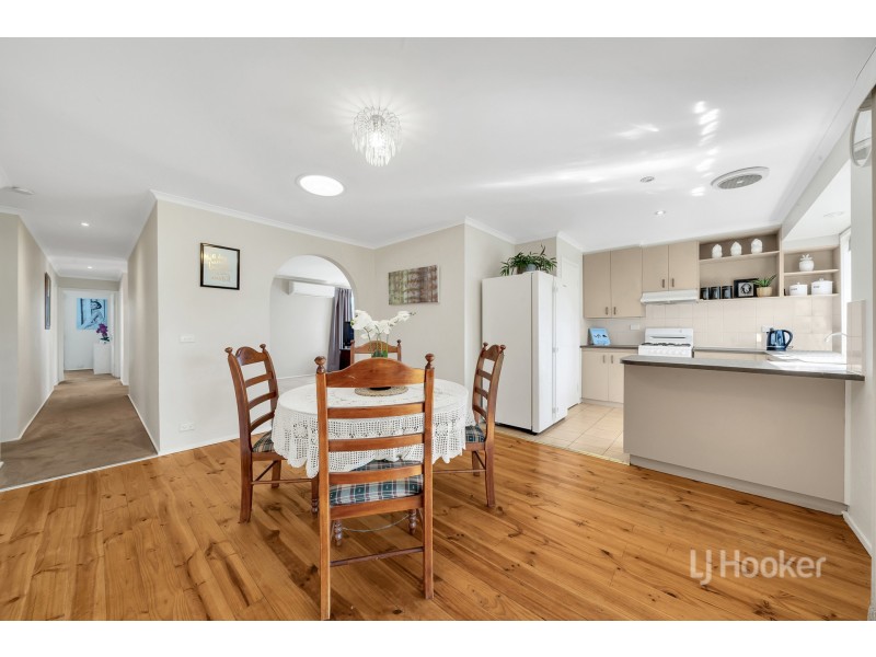 11 Medinah Rise, Hampton Park VIC 3976