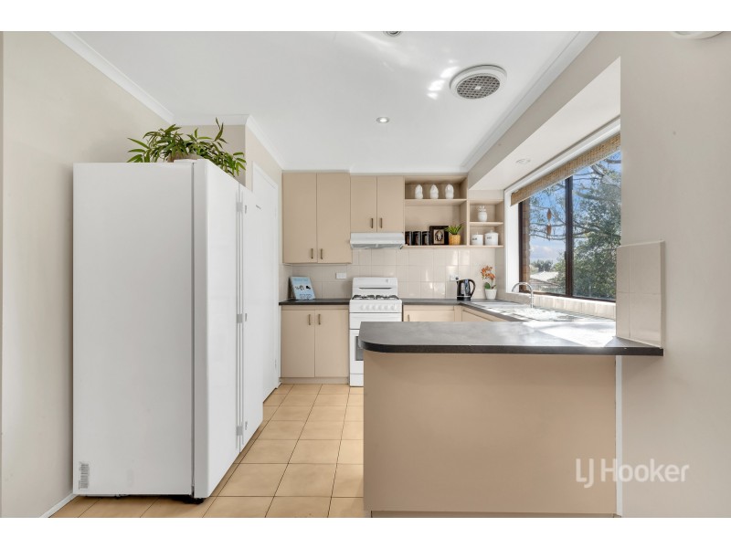 11 Medinah Rise, Hampton Park VIC 3976