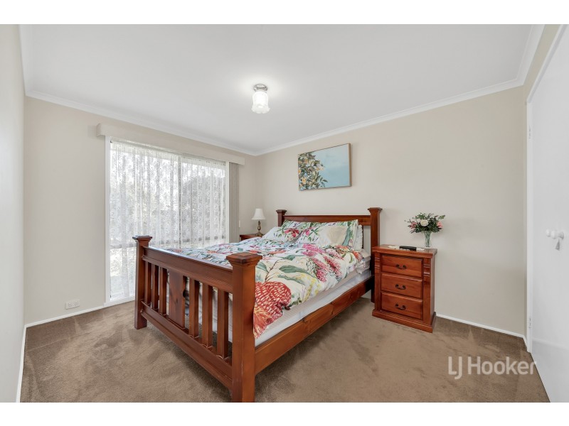 11 Medinah Rise, Hampton Park VIC 3976
