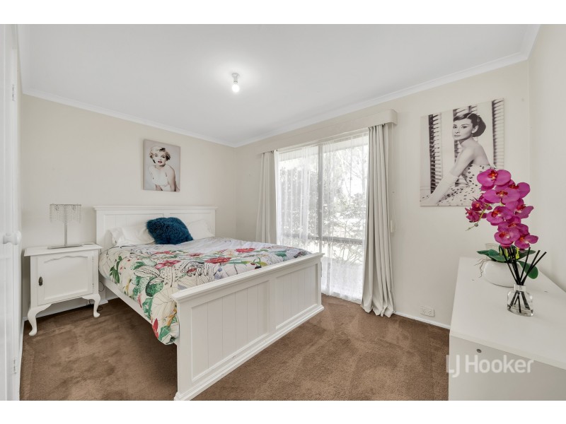 11 Medinah Rise, Hampton Park VIC 3976