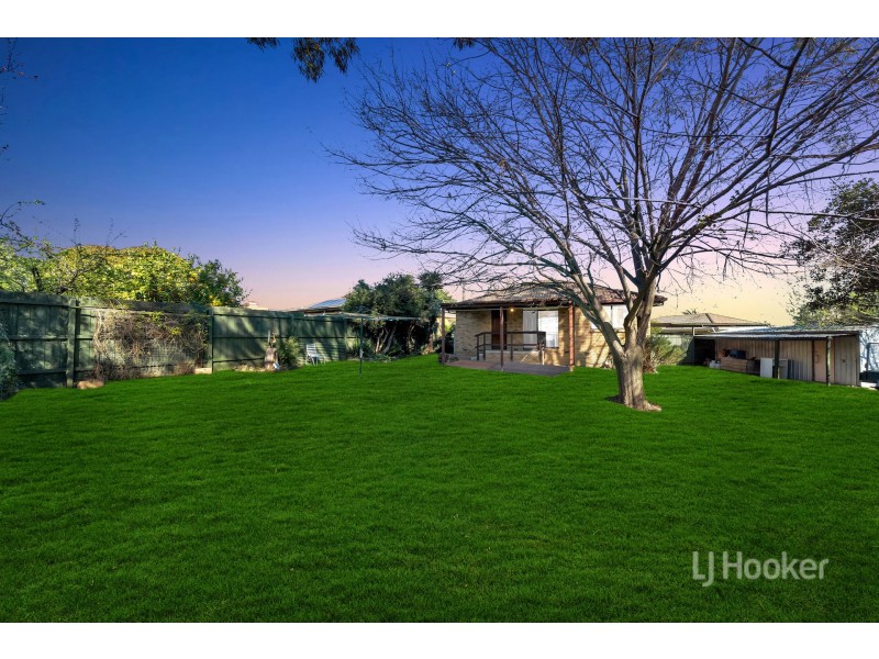 11 Medinah Rise, Hampton Park VIC 3976