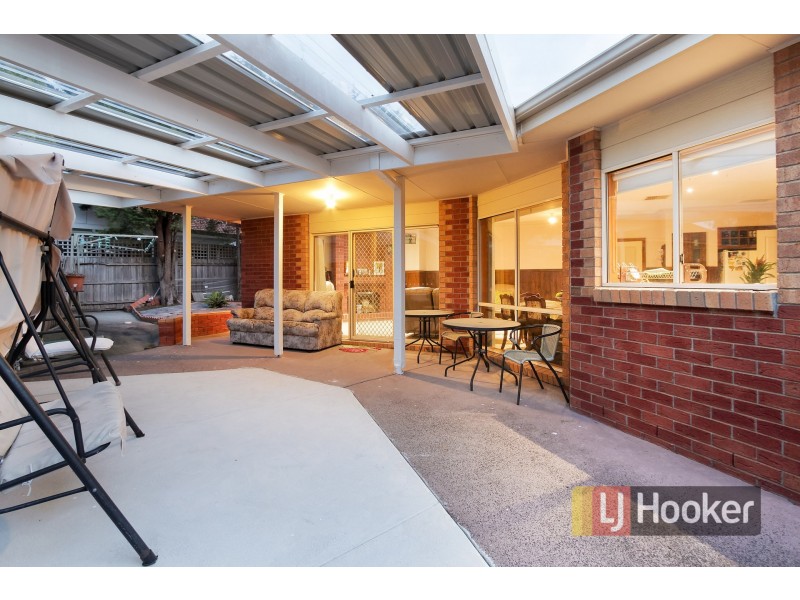 10 Chantell Avenue, Endeavour Hills VIC 3802