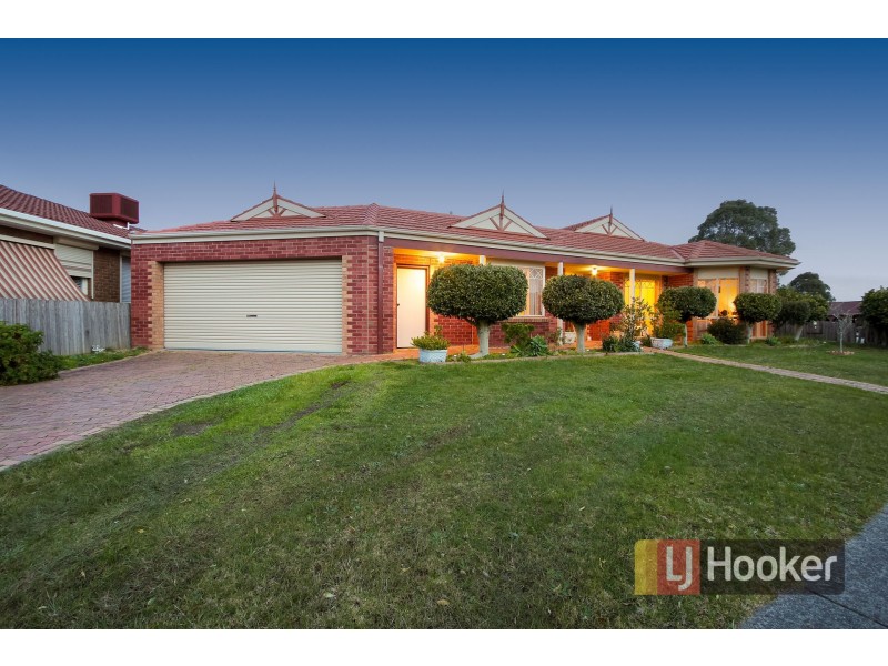 10 Chantell Avenue, Endeavour Hills VIC 3802