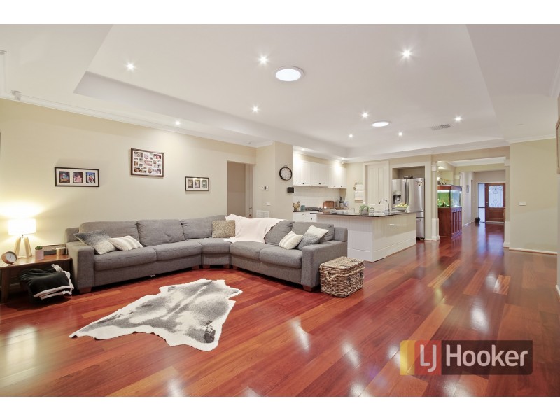 21 Mermaid Grove, Lyndhurst VIC 3975