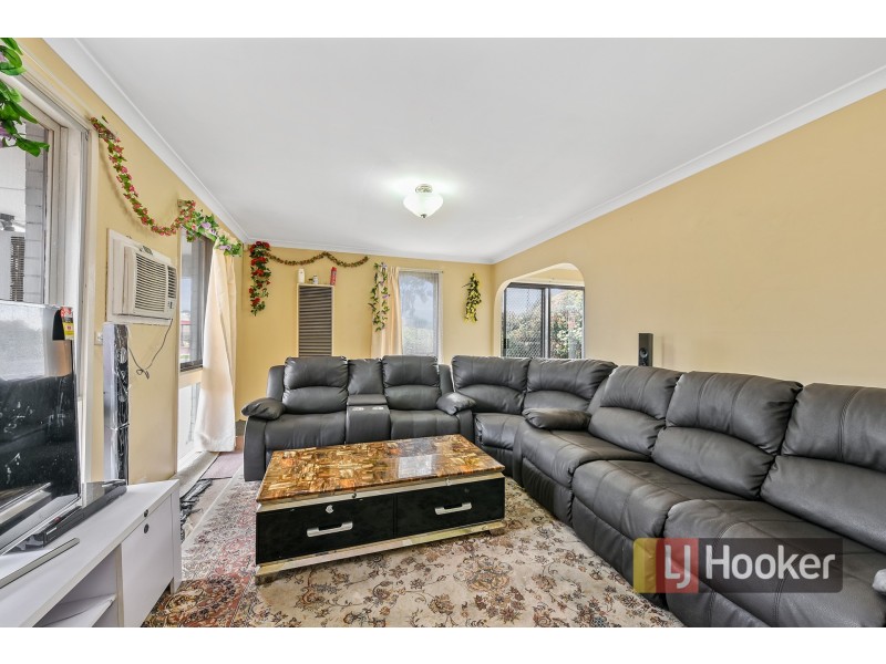 2 Vanessa Drive, Hampton Park VIC 3976