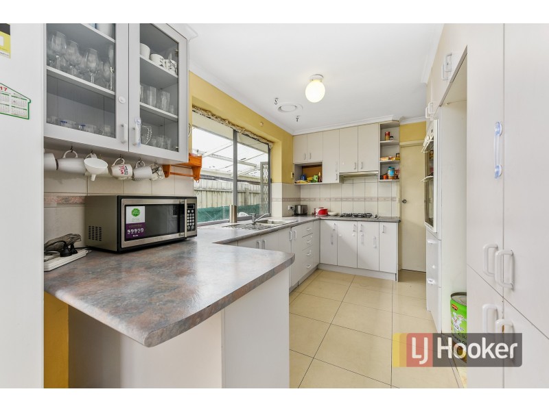 2 Vanessa Drive, Hampton Park VIC 3976
