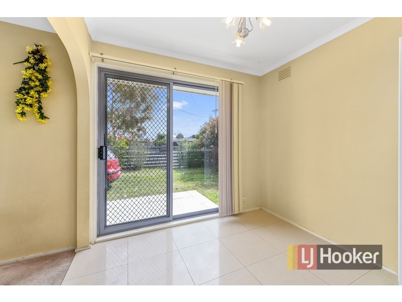 2 Vanessa Drive, Hampton Park VIC 3976