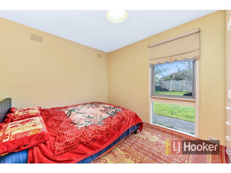 2 Vanessa Drive, Hampton Park VIC 3976