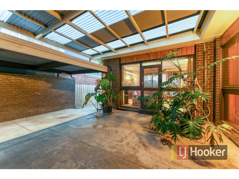 11 Hayden Road, Clayton South VIC 3169