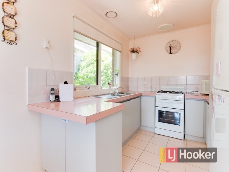 8 Fordholm Road, Hampton Park VIC 3976