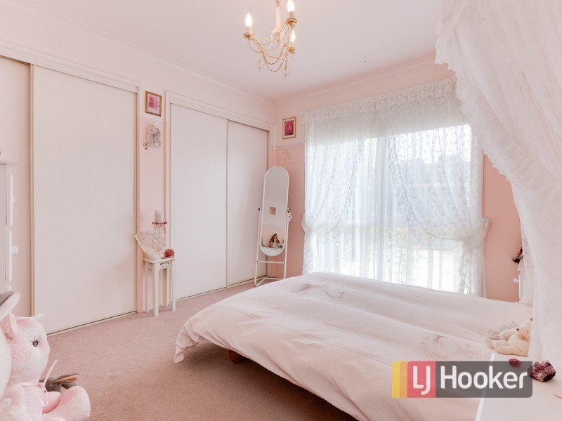 8 Fordholm Road, Hampton Park VIC 3976